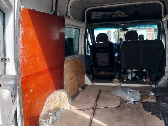 Білий Форд Транзит, об'ємом двигуна 2 л та пробігом 700 тис. км за 3500 $, фото 5 на Automoto.ua