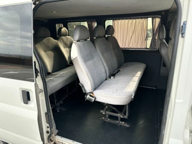 Білий Форд Транзит, об'ємом двигуна 2 л та пробігом 300 тис. км за 4499 $, фото 11 на Automoto.ua