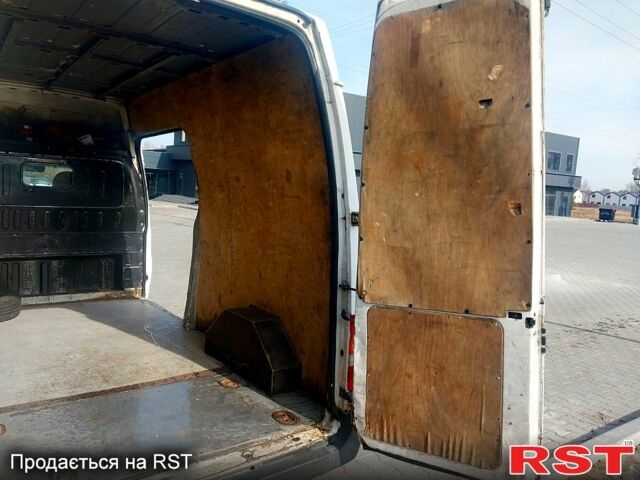 Белый Форд Транзит, объемом двигателя 20 л и пробегом 200 тыс. км за 4800 $, фото 5 на Automoto.ua
