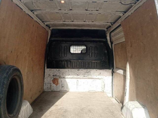 Белый Форд Транзит, объемом двигателя 2.4 л и пробегом 300 тыс. км за 5000 $, фото 5 на Automoto.ua