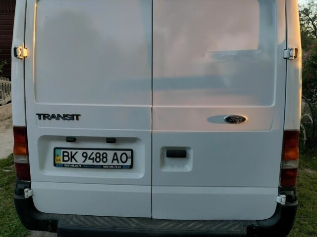 Белый Форд Транзит, объемом двигателя 2 л и пробегом 450 тыс. км за 3900 $, фото 6 на Automoto.ua