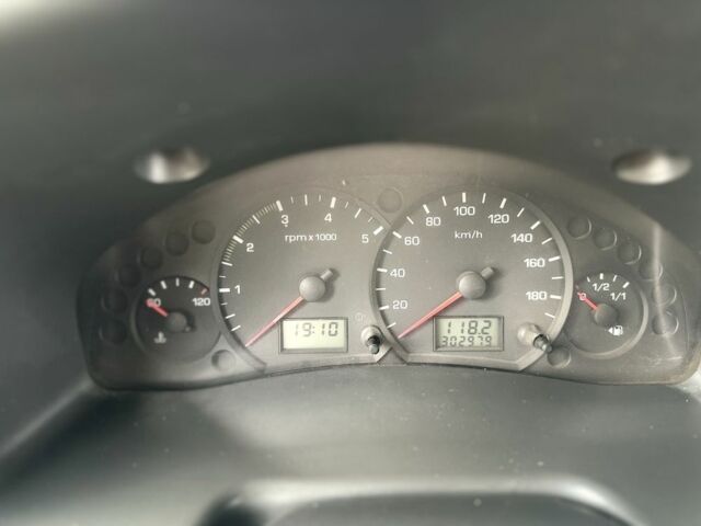 Білий Форд Транзит, об'ємом двигуна 2 л та пробігом 300 тис. км за 4499 $, фото 15 на Automoto.ua