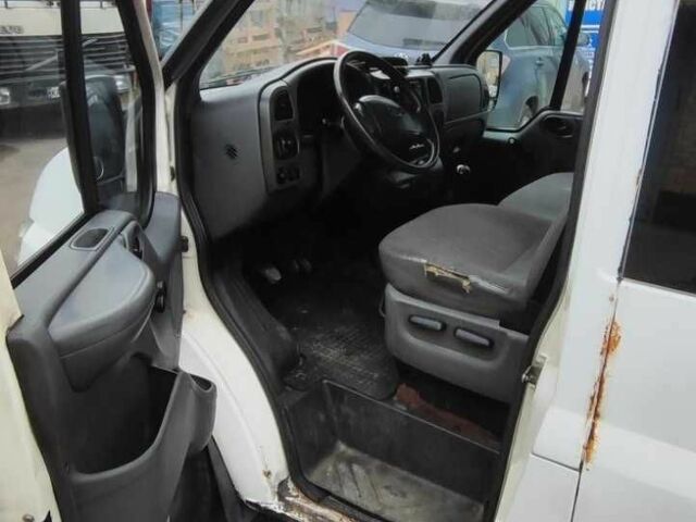 Белый Форд Транзит, объемом двигателя 2 л и пробегом 568 тыс. км за 3192 $, фото 9 на Automoto.ua