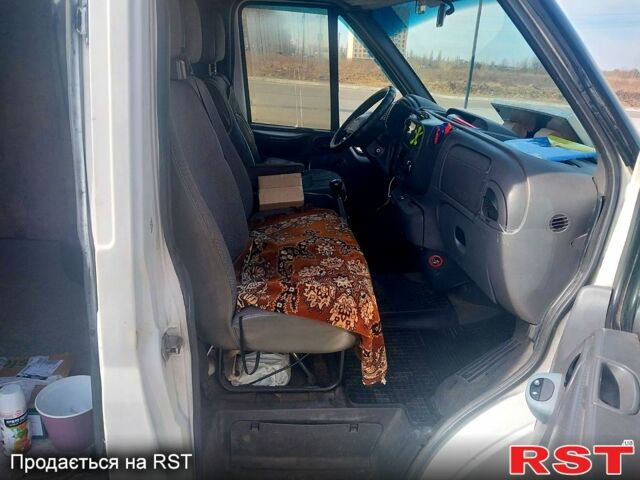 Белый Форд Транзит, объемом двигателя 20 л и пробегом 200 тыс. км за 4800 $, фото 4 на Automoto.ua
