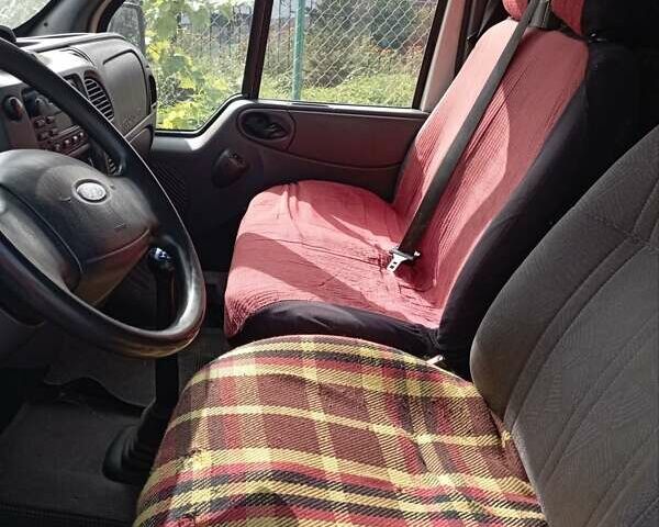 Белый Форд Транзит, объемом двигателя 2 л и пробегом 370 тыс. км за 2200 $, фото 8 на Automoto.ua
