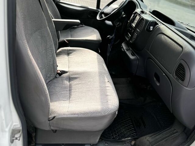 Білий Форд Транзит, об'ємом двигуна 2 л та пробігом 300 тис. км за 4499 $, фото 10 на Automoto.ua