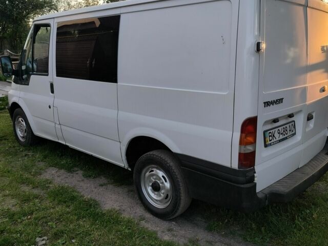 Белый Форд Транзит, объемом двигателя 2 л и пробегом 450 тыс. км за 3900 $, фото 7 на Automoto.ua