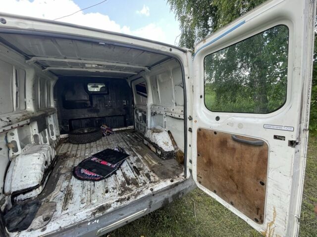 Белый Форд Транзит, объемом двигателя 2 л и пробегом 357 тыс. км за 3300 $, фото 11 на Automoto.ua