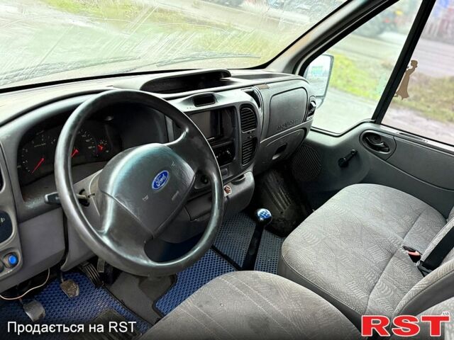 Білий Форд Транзит, об'ємом двигуна 2 л та пробігом 650 тис. км за 2000 $, фото 9 на Automoto.ua