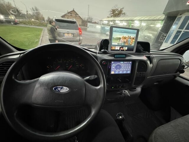 Белый Форд Транзит, объемом двигателя 2.4 л и пробегом 250 тыс. км за 5999 $, фото 7 на Automoto.ua