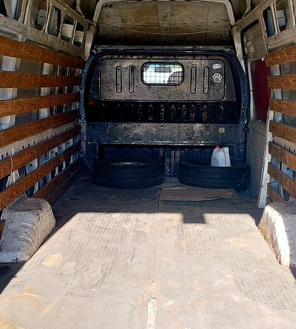 Білий Форд Транзит, об'ємом двигуна 2.4 л та пробігом 559 тис. км за 4400 $, фото 9 на Automoto.ua