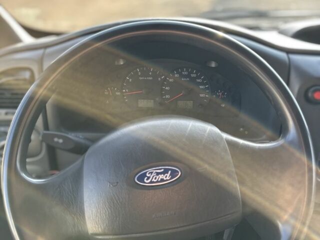 Белый Форд Транзит, объемом двигателя 2 л и пробегом 500 тыс. км за 3650 $, фото 8 на Automoto.ua