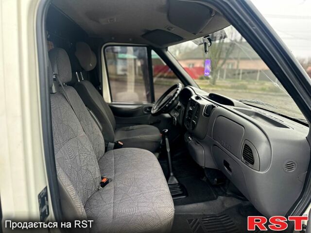 Білий Форд Транзит, об'ємом двигуна 2 л та пробігом 500 тис. км за 3899 $, фото 9 на Automoto.ua