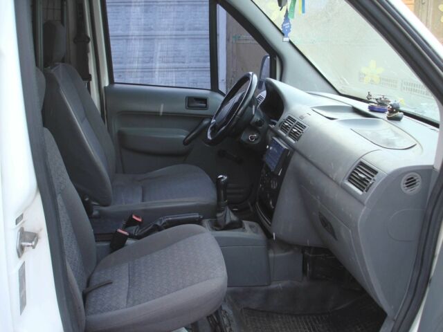 Білий Форд Транзит, об'ємом двигуна 1.8 л та пробігом 320 тис. км за 3500 $, фото 6 на Automoto.ua