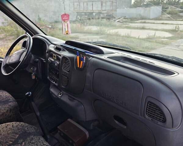 Белый Форд Транзит, объемом двигателя 2 л и пробегом 300 тыс. км за 4700 $, фото 11 на Automoto.ua