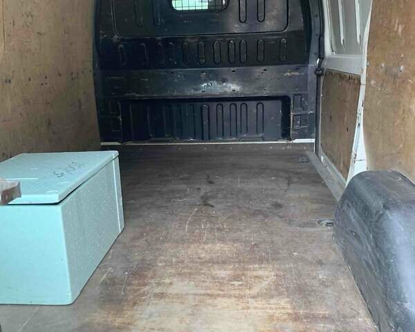 Белый Форд Транзит, объемом двигателя 2 л и пробегом 420 тыс. км за 4102 $, фото 1 на Automoto.ua