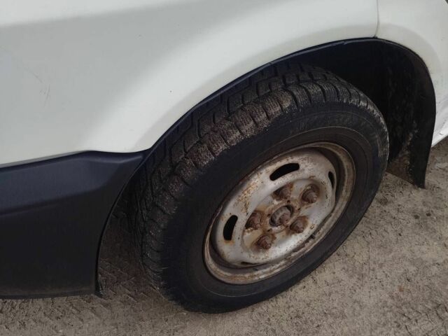 Белый Форд Транзит, объемом двигателя 2 л и пробегом 280 тыс. км за 3200 $, фото 7 на Automoto.ua