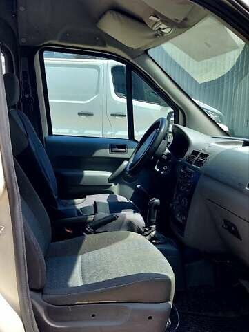 Белый Форд Транзит, объемом двигателя 1.75 л и пробегом 285 тыс. км за 4200 $, фото 3 на Automoto.ua