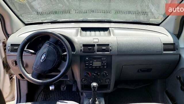 Белый Форд Транзит, объемом двигателя 1.75 л и пробегом 285 тыс. км за 4200 $, фото 7 на Automoto.ua