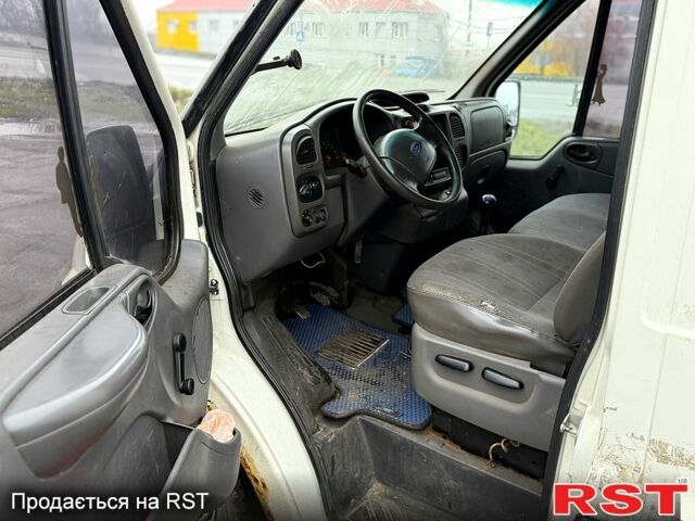 Білий Форд Транзит, об'ємом двигуна 2 л та пробігом 650 тис. км за 2000 $, фото 8 на Automoto.ua