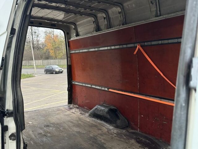 Белый Форд Транзит, объемом двигателя 2.4 л и пробегом 250 тыс. км за 5999 $, фото 6 на Automoto.ua