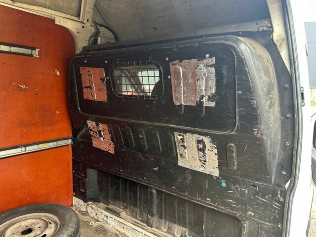 Білий Форд Транзит, об'ємом двигуна 2 л та пробігом 450 тис. км за 4799 $, фото 19 на Automoto.ua