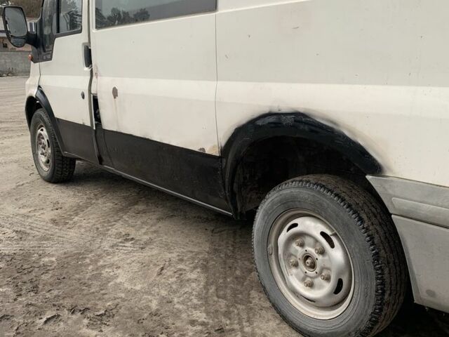 Белый Форд Транзит, объемом двигателя 0 л и пробегом 280 тыс. км за 2400 $, фото 4 на Automoto.ua