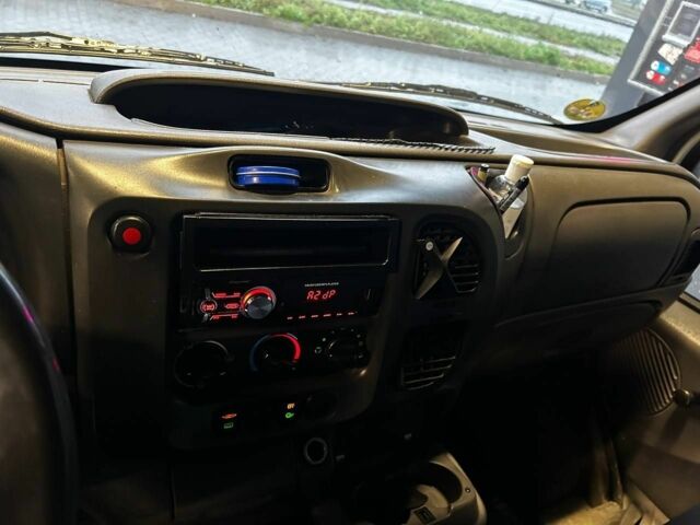 Белый Форд Транзит, объемом двигателя 2 л и пробегом 200 тыс. км за 3800 $, фото 8 на Automoto.ua