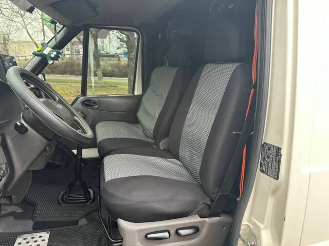 Білий Форд Транзит, об'ємом двигуна 2 л та пробігом 450 тис. км за 4799 $, фото 9 на Automoto.ua