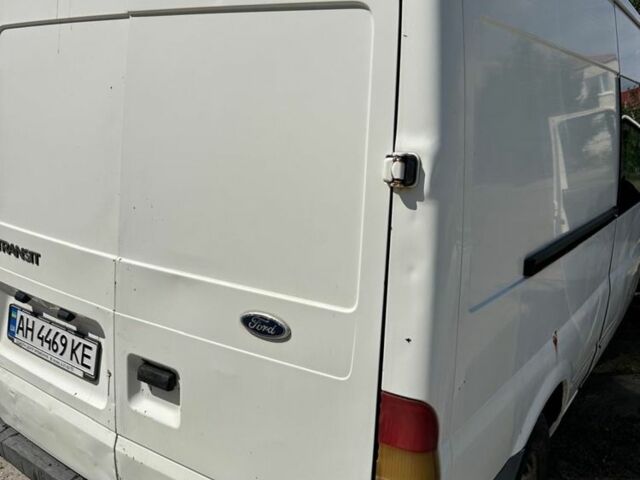 Форд Транзит 2006 у Дніпро (Дніпропетровську) на Automoto.ua Білий Форд Транзит, об'ємом двигуна 2.4 л та пробігом 2 тис. км за 5350 $, фото 1 на Automoto.ua