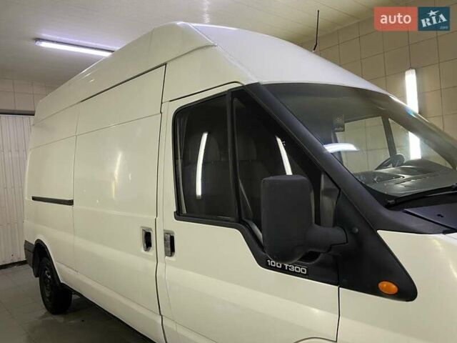 Белый Форд Транзит, объемом двигателя 2 л и пробегом 270 тыс. км за 5555 $, фото 5 на Automoto.ua