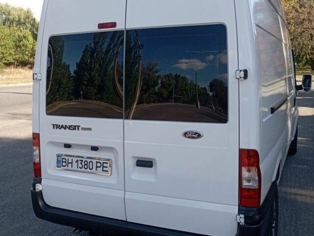 Білий Форд Транзит, об'ємом двигуна 2.2 л та пробігом 307 тис. км за 8800 $, фото 7 на Automoto.ua