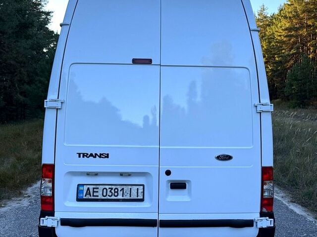 Білий Форд Транзит, об'ємом двигуна 2.4 л та пробігом 275 тис. км за 5200 $, фото 5 на Automoto.ua