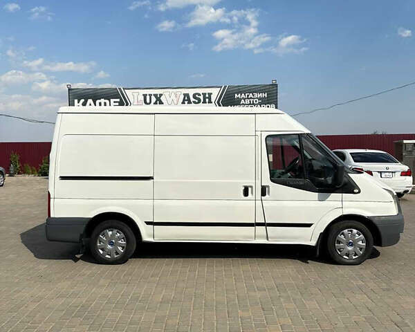 Білий Форд Транзит, об'ємом двигуна 2.2 л та пробігом 153 тис. км за 5300 $, фото 1 на Automoto.ua