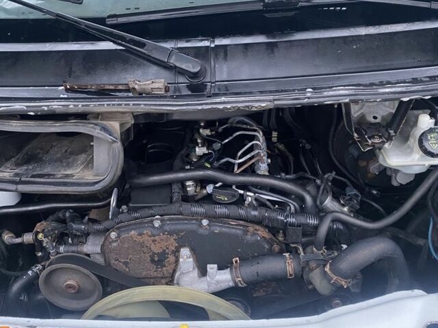 Білий Форд Транзит, об'ємом двигуна 2.4 л та пробігом 376 тис. км за 4300 $, фото 10 на Automoto.ua