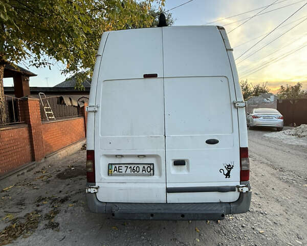 Белый Форд Транзит, объемом двигателя 2.2 л и пробегом 370 тыс. км за 5000 $, фото 4 на Automoto.ua