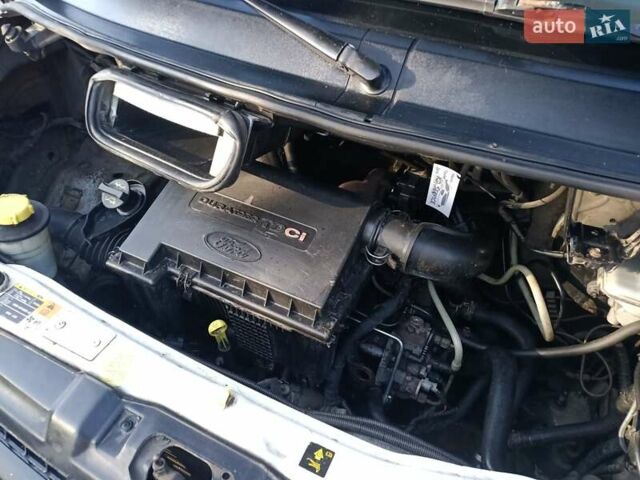 Білий Форд Транзит, об'ємом двигуна 2.2 л та пробігом 300 тис. км за 6500 $, фото 9 на Automoto.ua