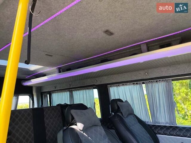 Белый Форд Транзит, объемом двигателя 2.4 л и пробегом 250 тыс. км за 8300 $, фото 22 на Automoto.ua