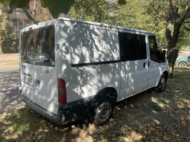 Білий Форд Транзит, об'ємом двигуна 2.2 л та пробігом 230 тис. км за 4900 $, фото 2 на Automoto.ua