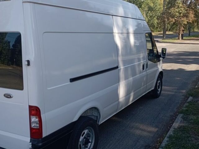 Білий Форд Транзит, об'ємом двигуна 2.2 л та пробігом 307 тис. км за 8800 $, фото 4 на Automoto.ua