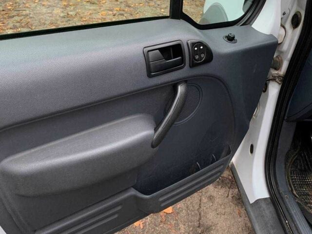 Білий Форд Транзит, об'ємом двигуна 1.8 л та пробігом 276 тис. км за 4800 $, фото 5 на Automoto.ua