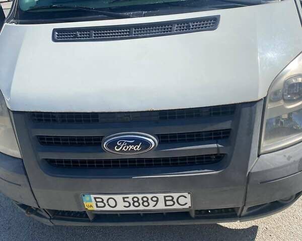 Білий Форд Транзит, об'ємом двигуна 2.2 л та пробігом 250 тис. км за 4500 $, фото 9 на Automoto.ua