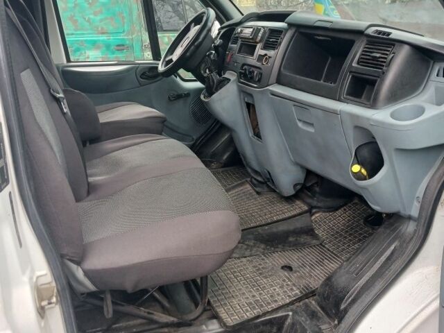 Белый Форд Транзит, объемом двигателя 2.2 л и пробегом 3 тыс. км за 3800 $, фото 6 на Automoto.ua