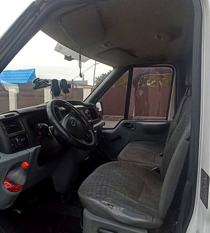 Білий Форд Транзит, об'ємом двигуна 2.2 л та пробігом 314 тис. км за 7200 $, фото 1 на Automoto.ua