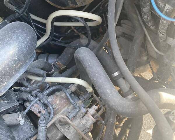 Білий Форд Транзит, об'ємом двигуна 2.2 л та пробігом 250 тис. км за 3900 $, фото 26 на Automoto.ua