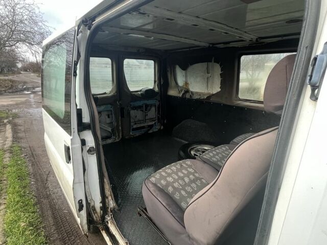 Білий Форд Транзит, об'ємом двигуна 2.2 л та пробігом 372 тис. км за 5650 $, фото 7 на Automoto.ua