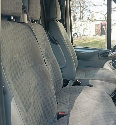Білий Форд Транзит, об'ємом двигуна 2.2 л та пробігом 328 тис. км за 6700 $, фото 6 на Automoto.ua
