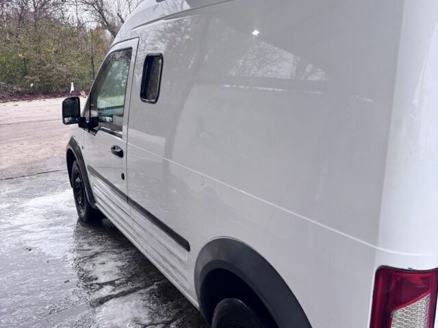 Белый Форд Транзит, объемом двигателя 1.8 л и пробегом 230 тыс. км за 9000 $, фото 4 на Automoto.ua