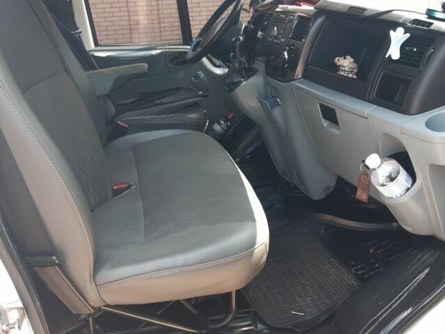 Белый Форд Транзит, объемом двигателя 2.2 л и пробегом 360 тыс. км за 4600 $, фото 8 на Automoto.ua