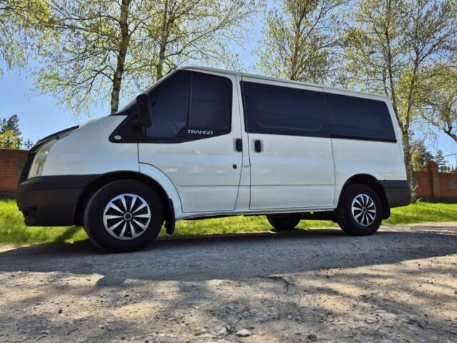 Білий Форд Транзит, об'ємом двигуна 2.2 л та пробігом 326 тис. км за 8900 $, фото 4 на Automoto.ua